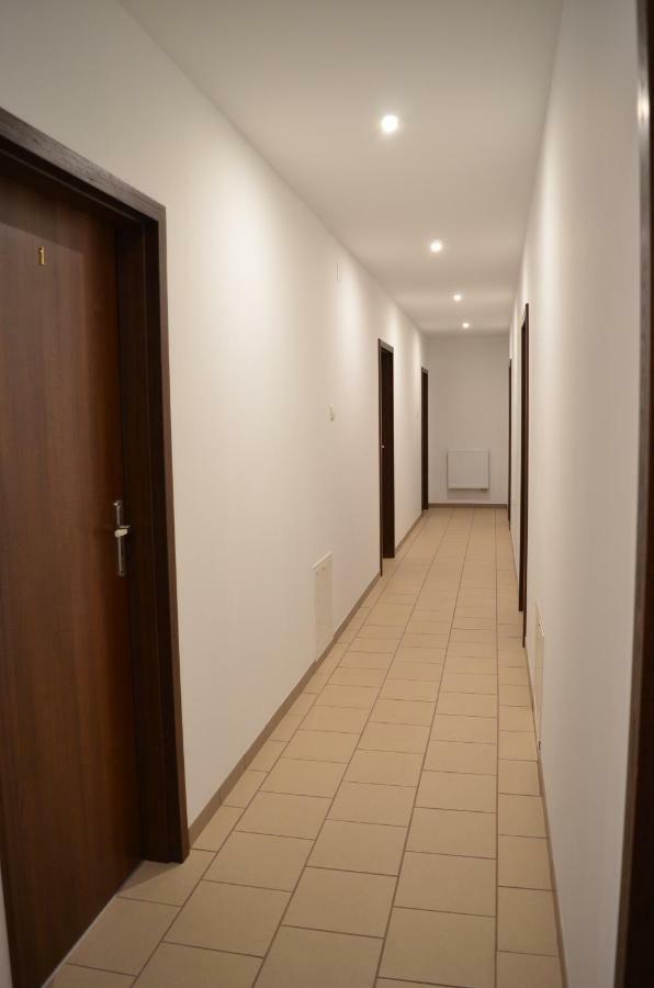 Noclegi U Adama Kajetany Exterior photo
