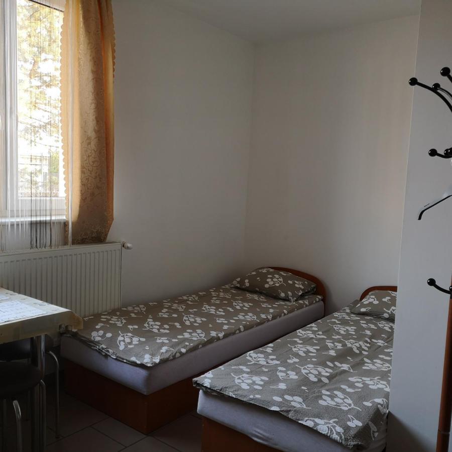 Noclegi U Adama Kajetany Exterior photo