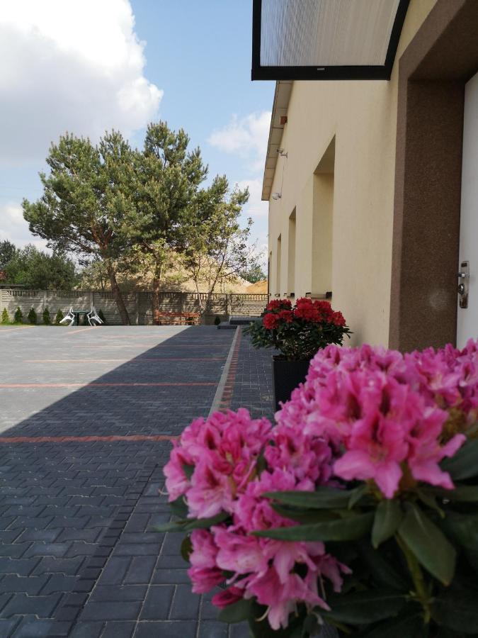 Noclegi U Adama Kajetany Exterior photo